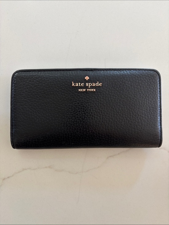 kate spade Accessories - kate spade Black Pebbled Leather Zip Wallet with Logo